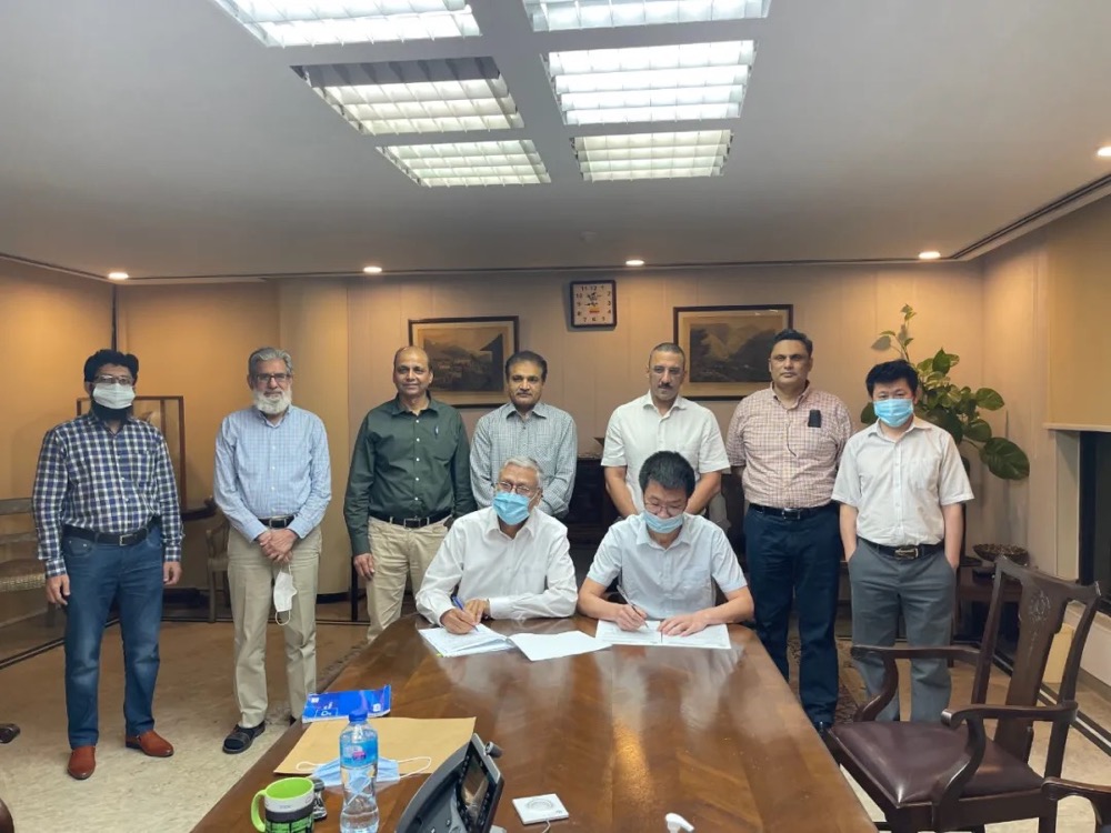 0805-24.jpg 0805-24.jpg